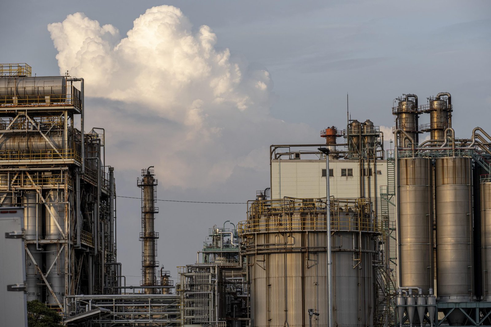 Manufacturers of Cement Plant Equipment